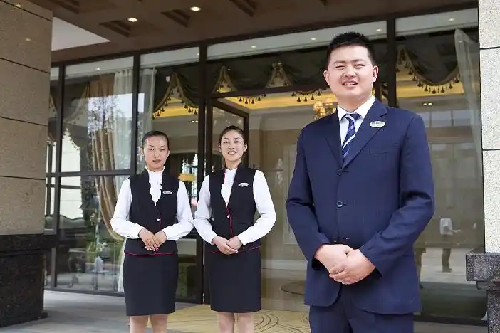 三叶罗茨风机结构图